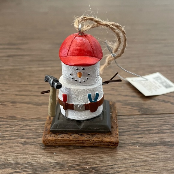 S’mores Carpenter / Handyman / Handywomen Holiday Christmas Ornament - Picture 8 of 8